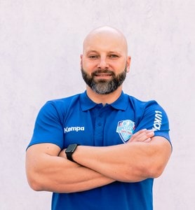 тренер по гандболу Александр Горбатиков