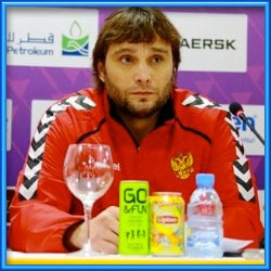 тренер по гандболу Олег Кулешов
